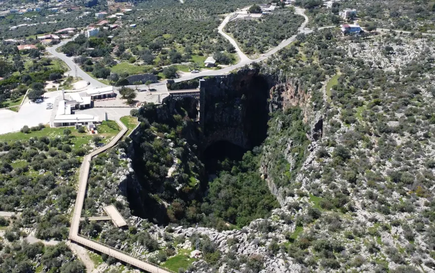 13 YILIN ARDINDAN KAYNAYAN SU 2