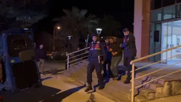 Polisleri yaralayan şüpheliler yakalandı