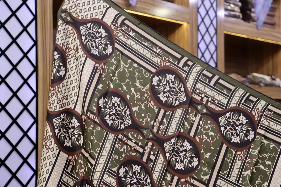 Her motif bir hikaye. Anadolu’nun sembolleri eşarplarda dile geliyor