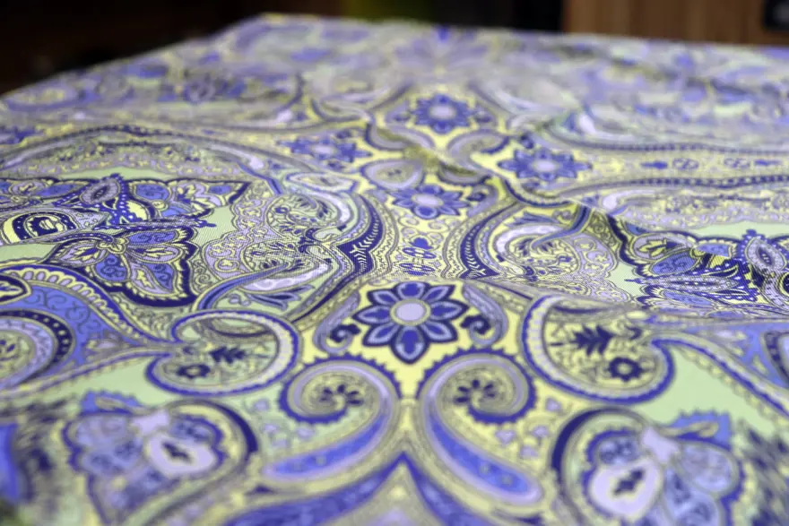 HER MOTİG BİR HİKAYE ANLATIYOR

 2