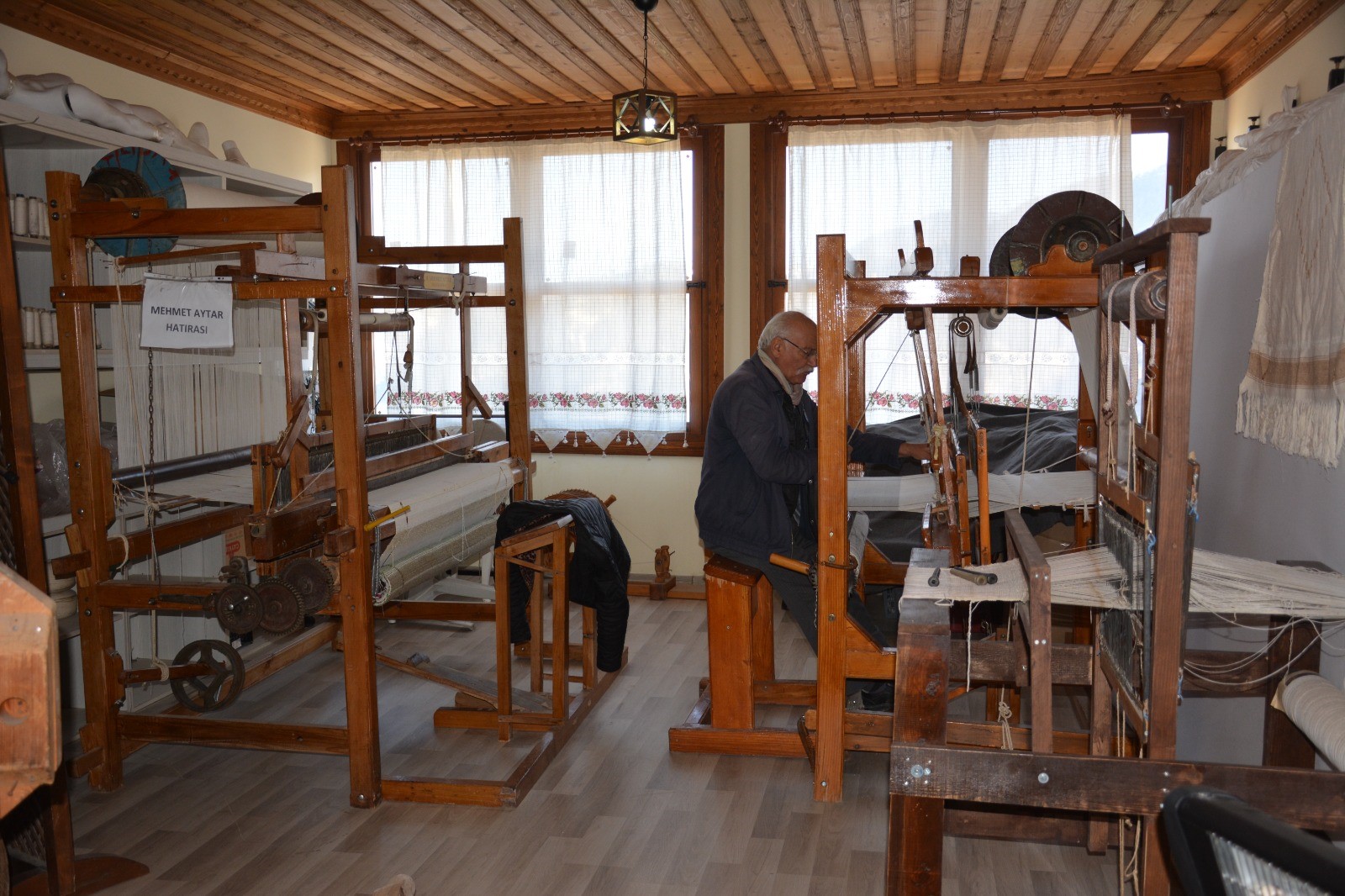 Tezgahta yeniden canlandı. Unutulmaya yüz tutmuştu