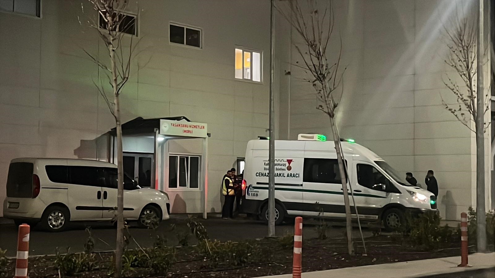 Tartıştığını eşini başından vurup öldürdü