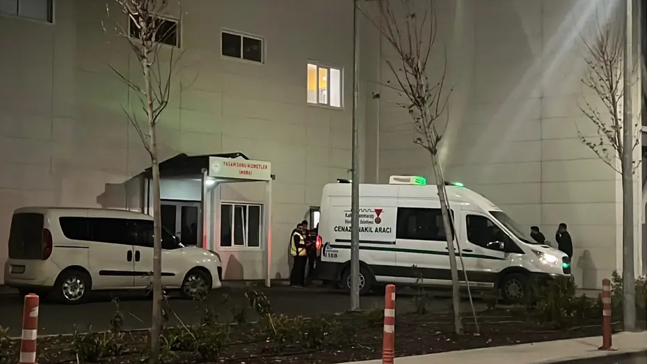 Tartıştığını eşini başından vurup öldürdü