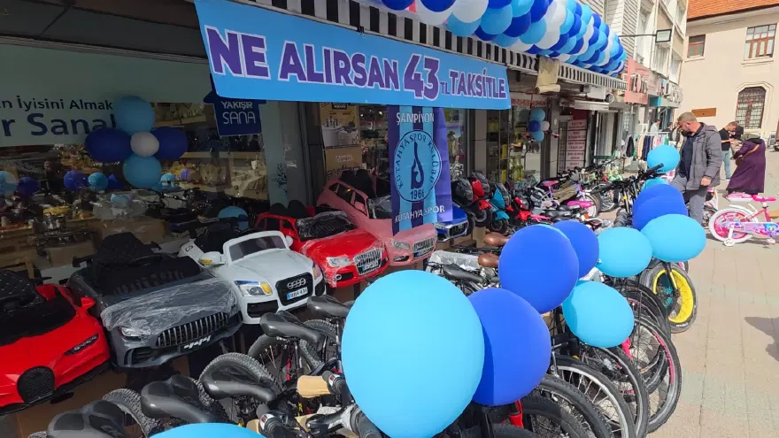 Kütahya'da 24 yıl sonra gelen şampiyonluk coşkusu. "Ne alırsan 43 TL taksitle" 4