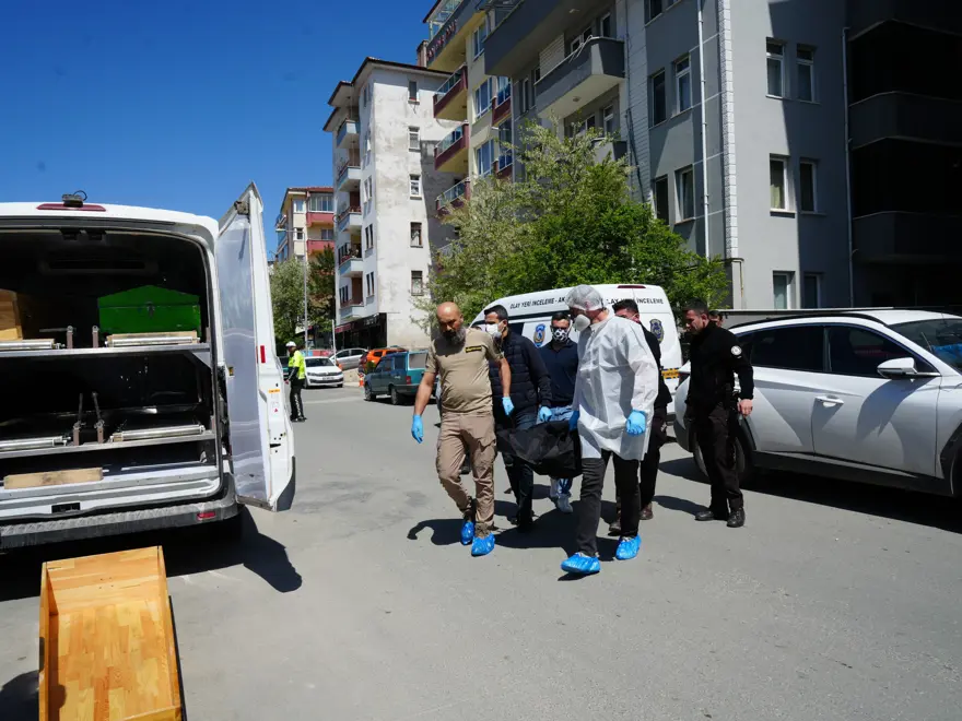 "8 GÜN EŞİMİN CESEDİYLE UYUMUŞUM" 2