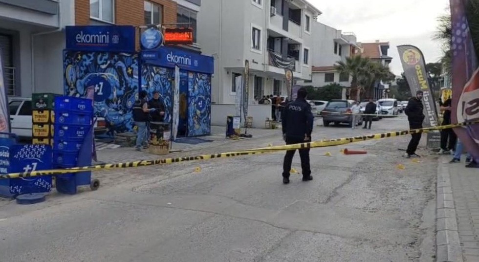 Yemek yerken kurşunların hedefi olmuştu. Akademisyenin katilleri yakalandı