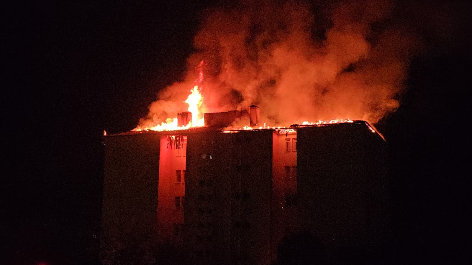 Aydın'da lise yurdunda yangın paniği: 46 öğrenci tahliye edildi