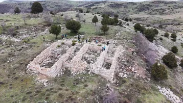 Karadeniz'de tekti defineciler yağmaladı, sadece temelleri kaldı