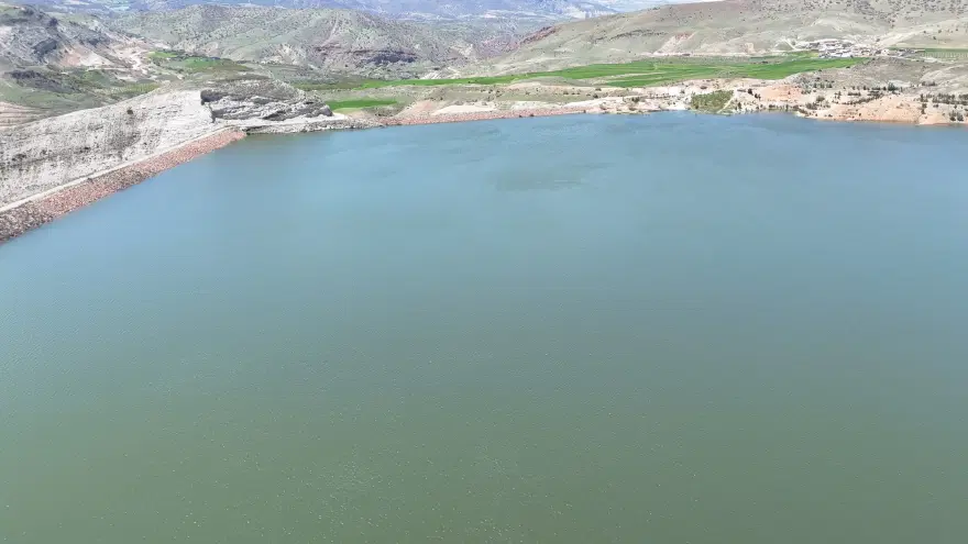 Doluluk maksimum düzeye ulaştı, su tahliyesi başladı 