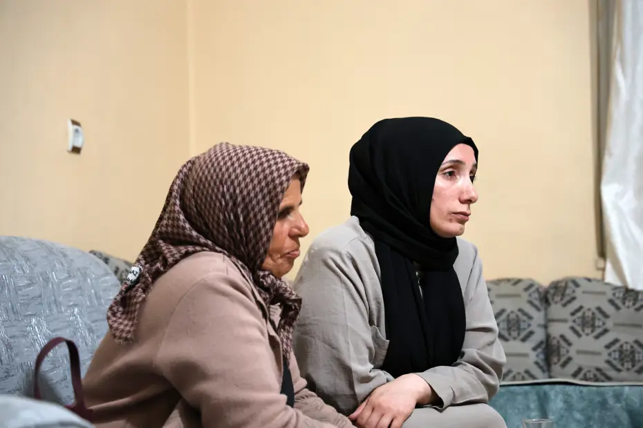 Mekiye'nin ablası, Gülistan'ın annesiyle buluştu. 