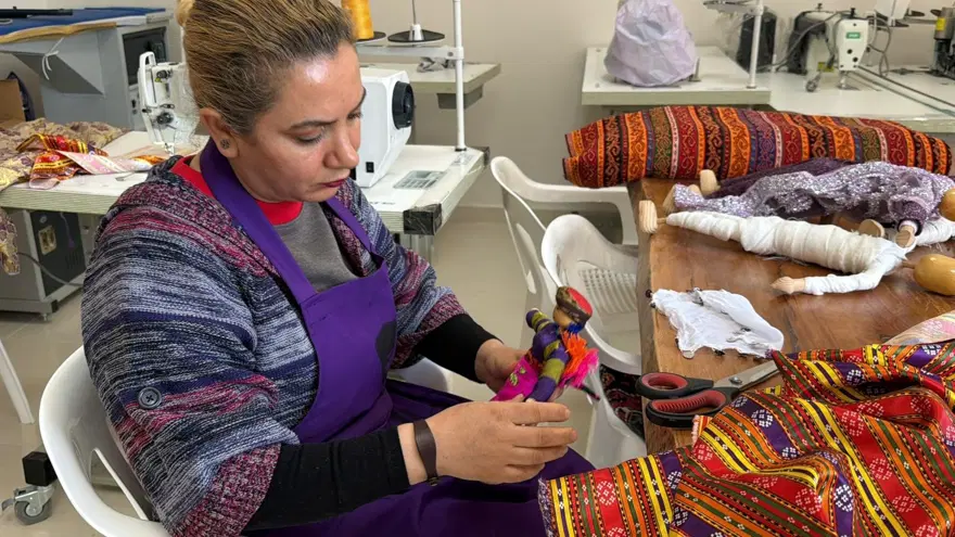 Depremde iş yerini kaybetmişti. Yeniden üretime geçti 1 Depremde iş yerini kaybetmişti. Yeniden üretime geçti 1