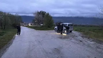 Konuşmaya çağırıp kurşun yağdırdılar. 1'i ağır 2 yaralı