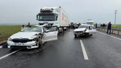 Siverek’te zincirleme trafik kazası: 2 ölü, 2 yaralı
