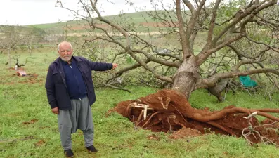 Süper hücre köyleri talan etti "Daha önce böyle bir şey görmedim''