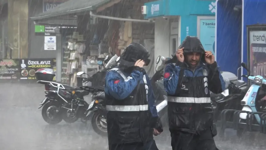 İSTANBUL'DA YAĞMUR ŞİDDETLENECEK 3
