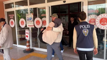 Karar duruşması ertelendi, sinir krizi geçiren anne hastanelik oldu