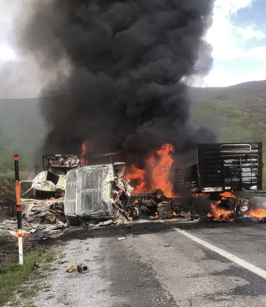 Bitlis'te feci kaza. İki sürücü de hayatını kaybetti 4