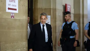 Sarkozy'ye 7 yıl hapis talebi