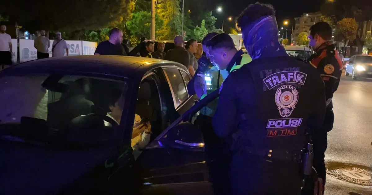 'Dur' ihtarına uymayan sürücüye rekor ceza. 550 bin TL ceza, aracına 60 gün men