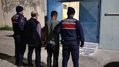 Adana'da yaşlı çifti kandırmışlardı. Tutuklandılar