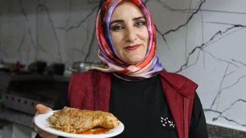 Evde yapıp pazarda sattı, kendi işinin patronu oldu. Şimdi tüm semt ona gidiyor