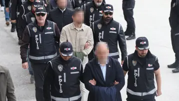 Tepebaşı Belediyesi'ne yönelik operasyon. 15 kişi tutuklandı

