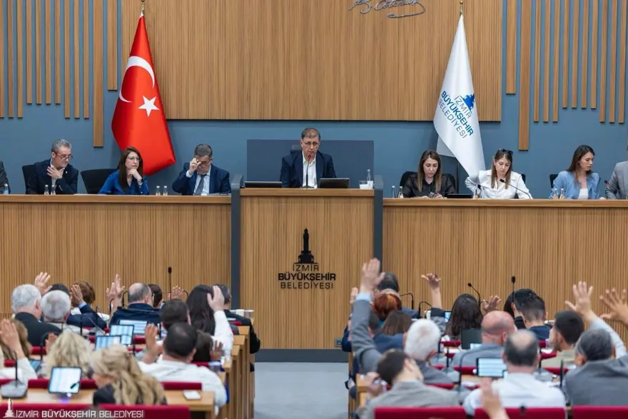 ÖZGÜR ÖZEL DE ENGELLEMEYE ÇALIŞTI 2