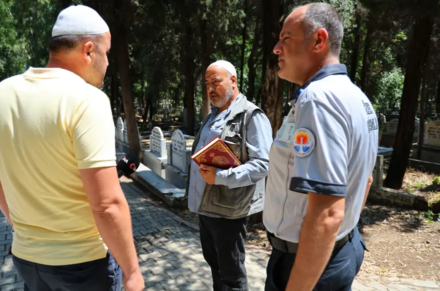 "Hocayım" dedi, "İşçi" çıktı. Mezarlıkta sahte hoca imamın testini geçemedi 1