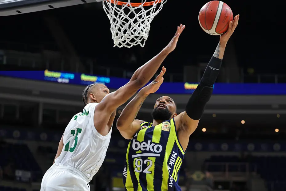 Fenerbahçe Beko, seride 1-0 öne geçti
