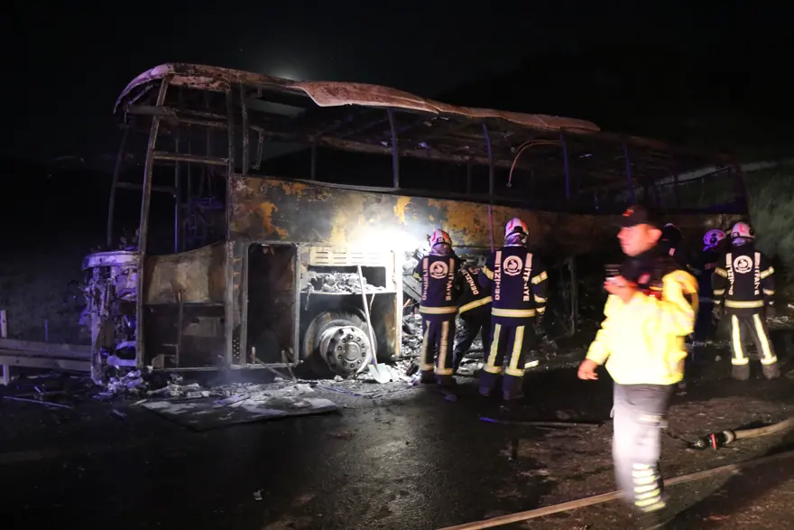 Denizli'de 8 kişinin can verdiği katliam gibi kaza. Yürek yakan kargaşa ve kapı ayrıntısı 