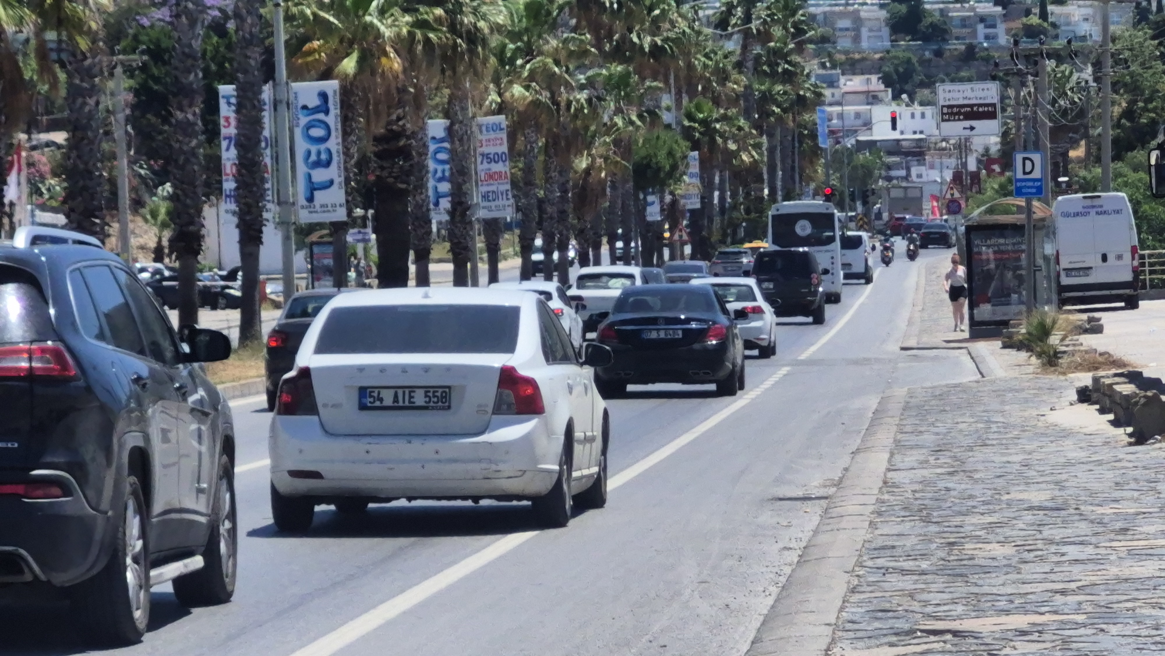 Bodrum'dan ayrılan araçların sayısı 25 bini geçti