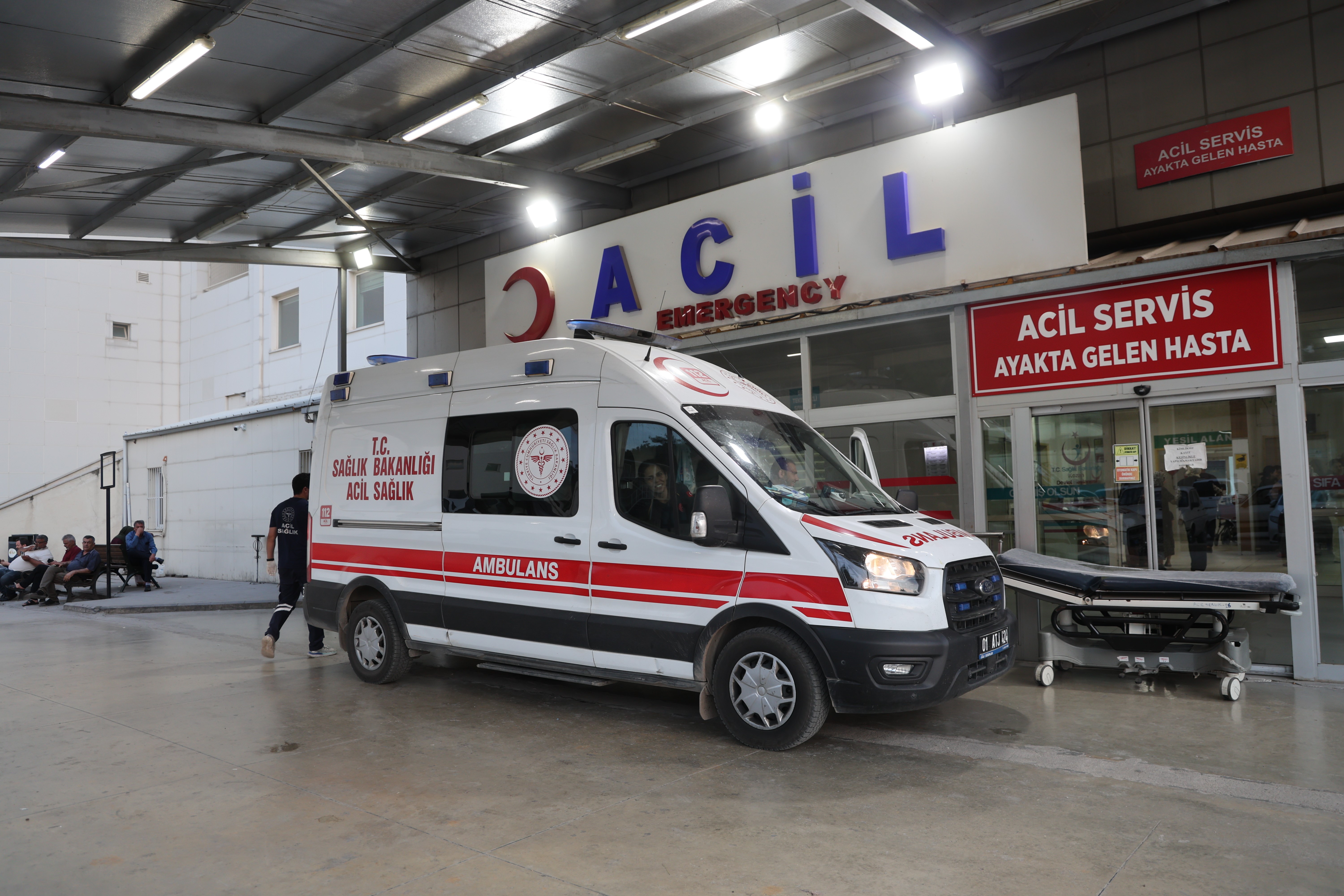 Husumetli aileden silahlı saldırı. Baba ve oğlu öldürüldü