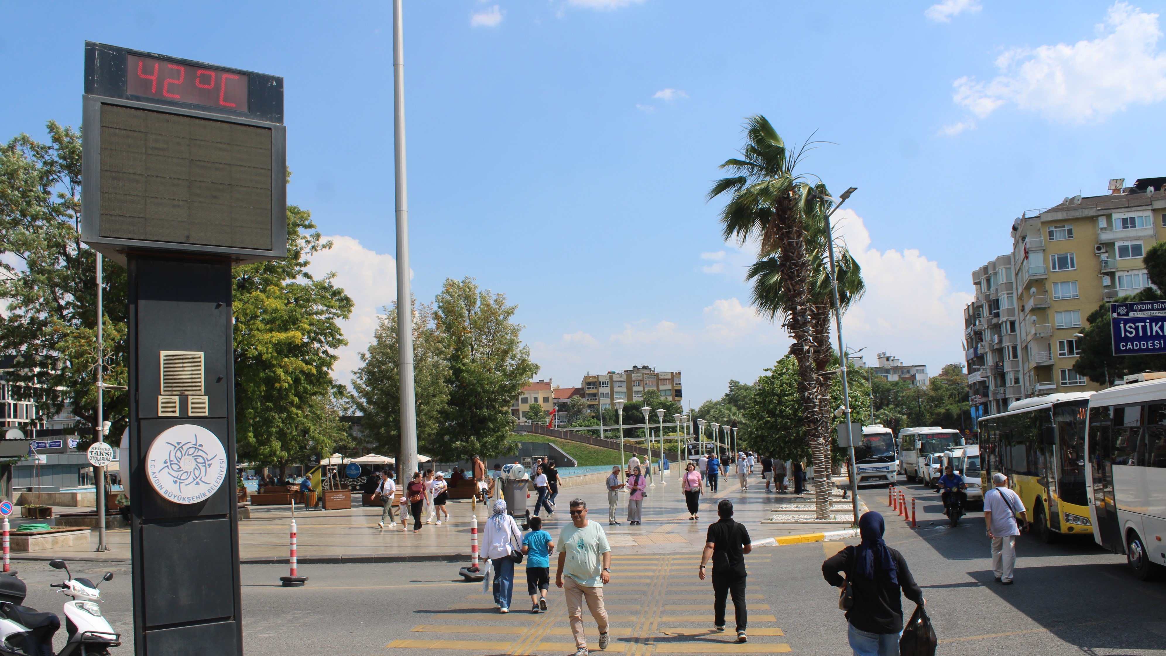 Sıcaklık aniden yükseldi, termometreler 42 derecey