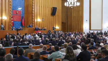 TBMM'den partilere ziyaretçi uyarısı