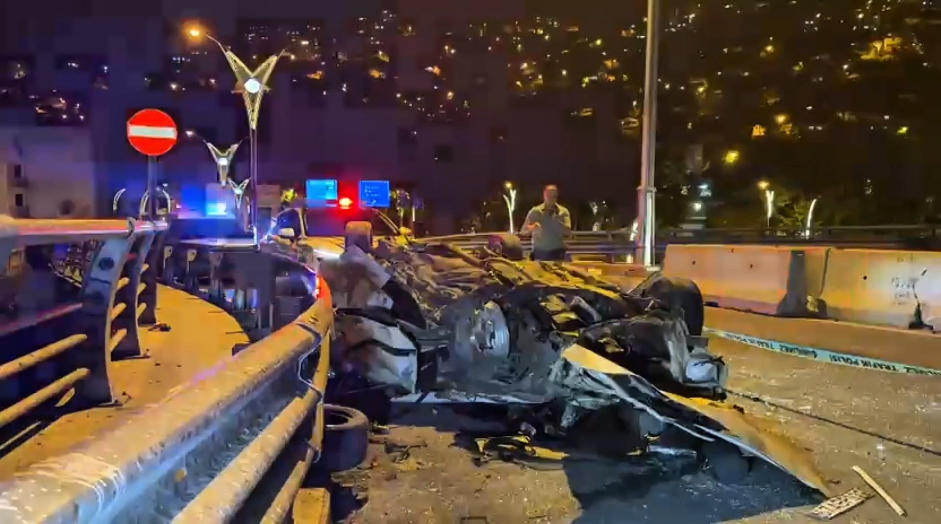 Takla atan araç hurda yığınına döndü. 19 yaşındaki