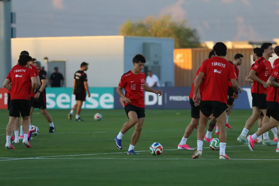 A Milli Futbol Takımı hazırlıklara devam ediyor. Kenan Yıldız takımdan ayrı çalıştı