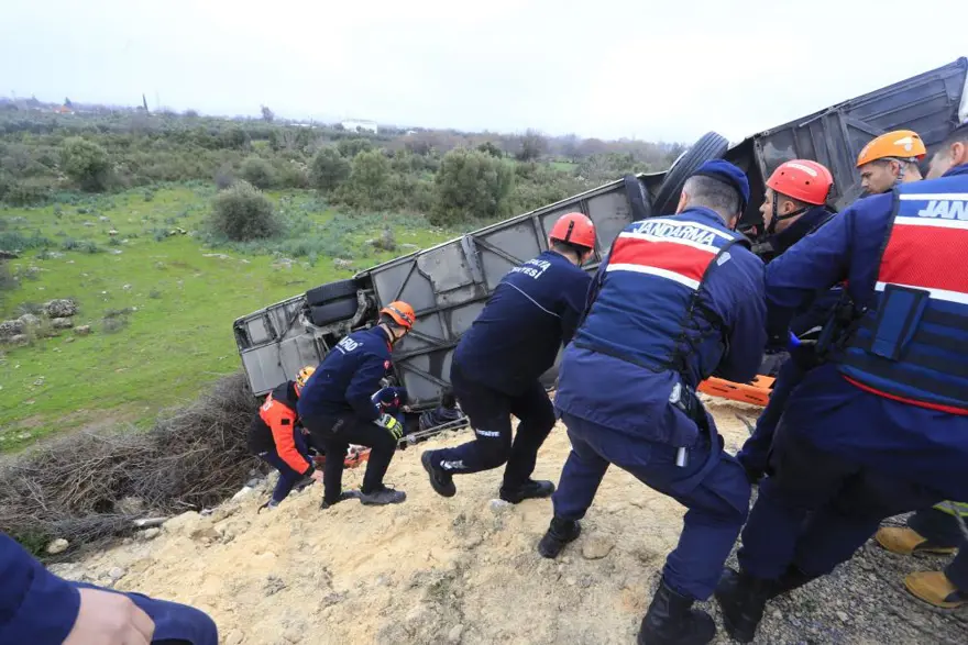 10 kişinin öldüğü otobüs kazasında bilirkişi raporu: Bu viraja 95 kilometre hızla girmiş 1