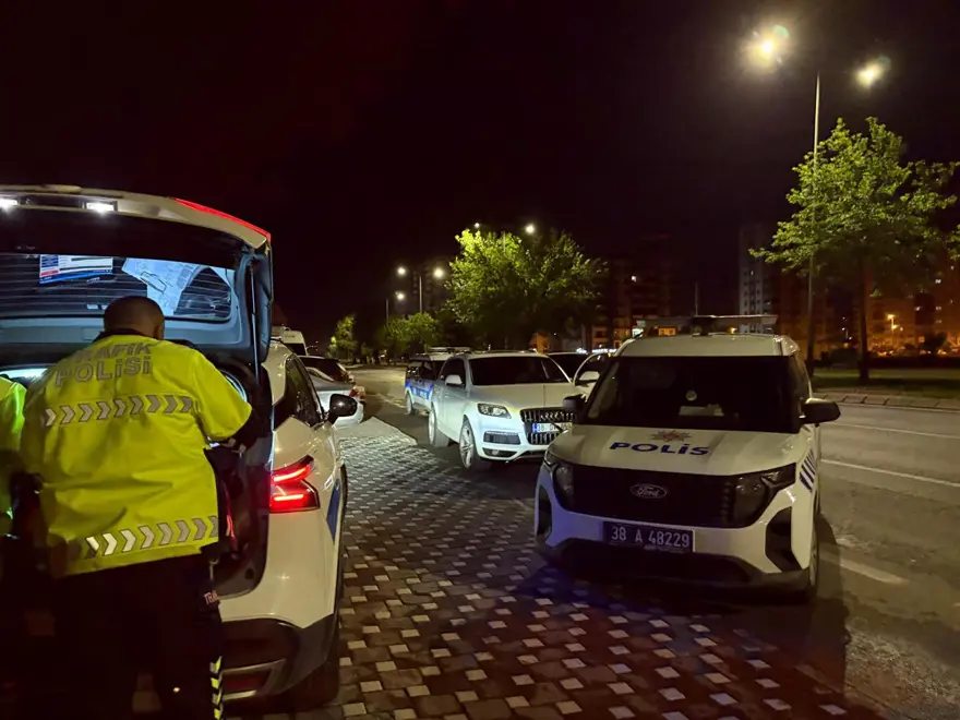 Sorunu bu kez alkollü sürücü çıkarmadı. "Abi ne yapıyorsun ya" 
