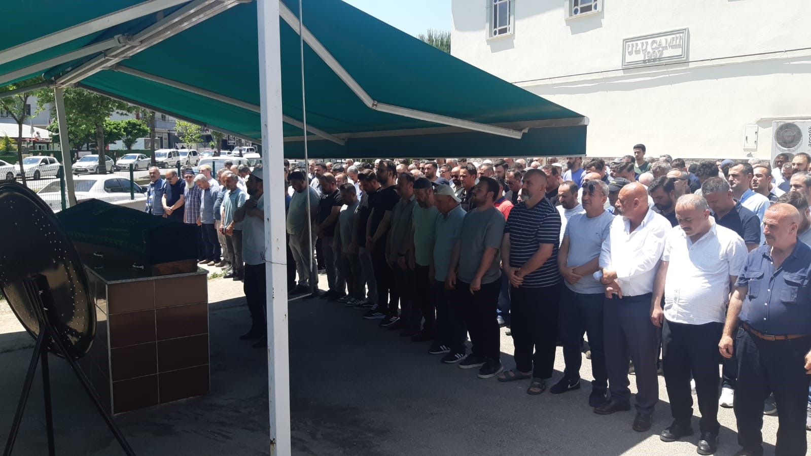 SMA'lı çocuğunun cihazının fişini çekip intihar etti
