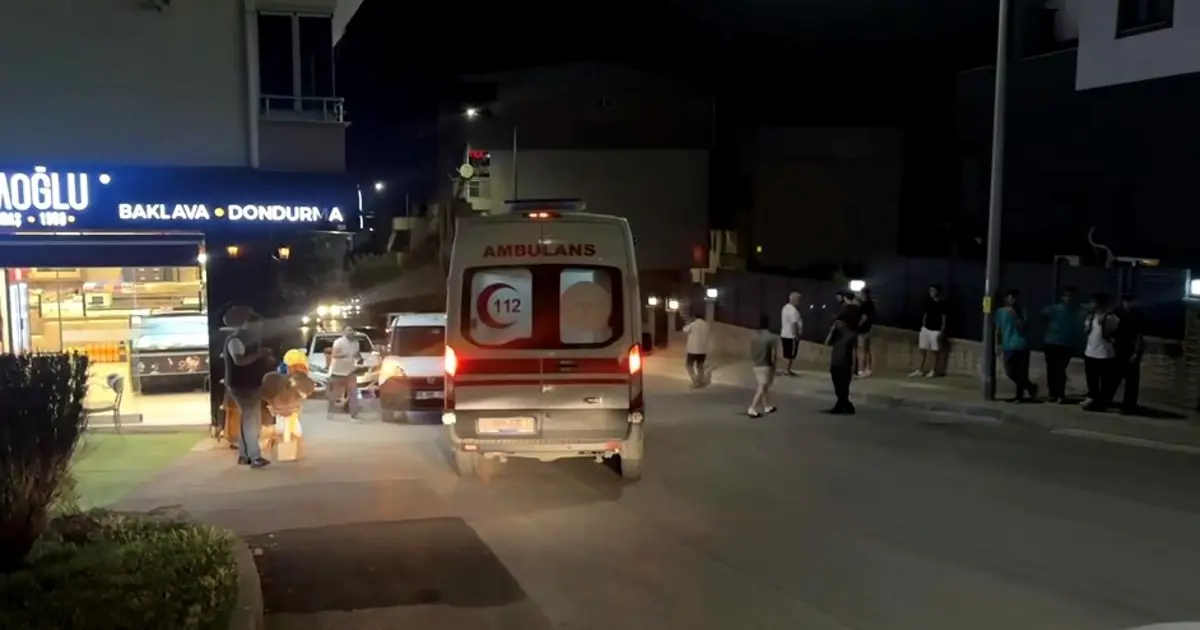 Kafede tartıştığı kişiyi silahla vurup kaçtı