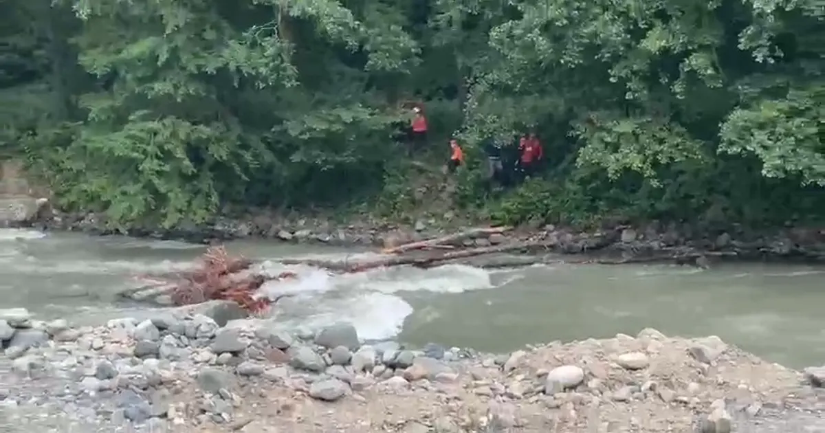 Aranan kayıp kişi ölü bulundu. Arama ekibinin botu devrildi, bir personel hayatını kaybetti