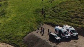 Mantar toplamaya gittiler, ayı saldırısına uğradılar