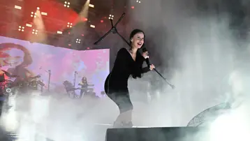Şebnem Ferah 6 yıl aradan sonra İzmir'de. Unutulmaz bir gece yaşandı
