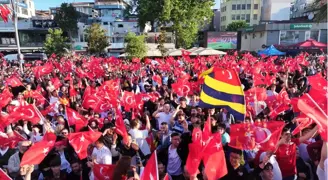 Milli maç heyecanı Pendik Sahili'nde doyasıya yaşandı