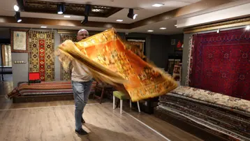 O kadar kıymetli ki, yere serilmiyor. Çelik kasada saklanıyor