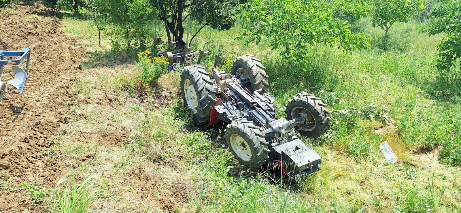 Gördes'te traktör kazası: 1 ağır yaralı