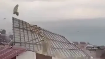 Bitlis’te dolu ve fırtına