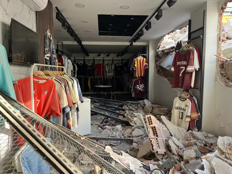 "DIŞARI ÇIKTIM ETRAF TOZ BULUTU GİBİ GÖZ GÖZÜ GÖRMÜYORDU"

 2