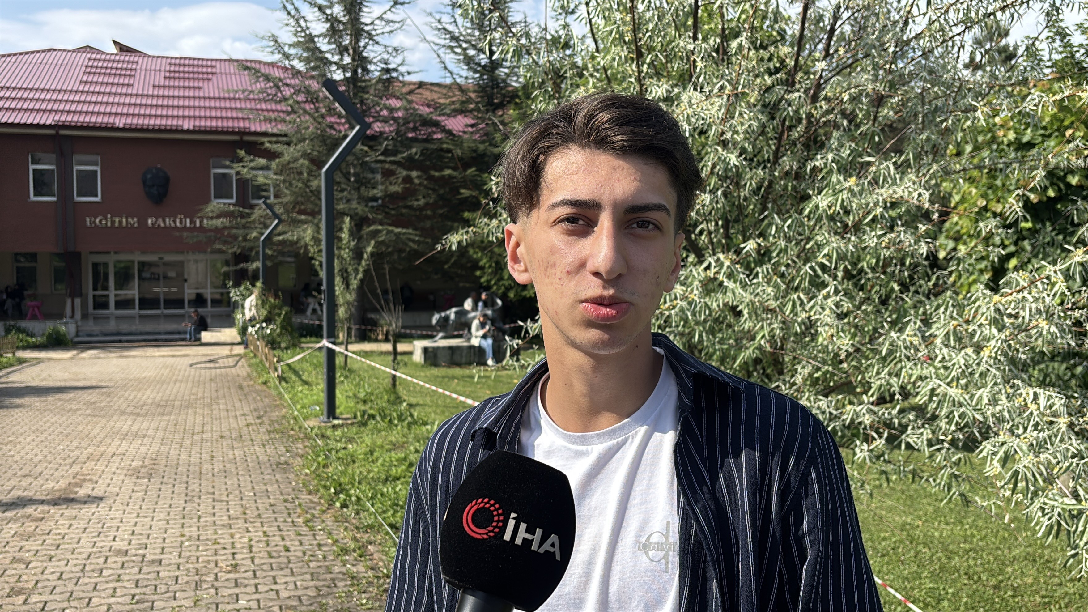 YKS'ye giren öğrencinin Milli Takım feryadı. "Adamların umurunda değil"