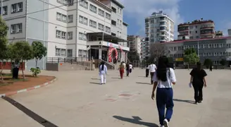 Üniversite sınavının ilk oturumu TYT sona erdi. Sınav soruları nasıldı?